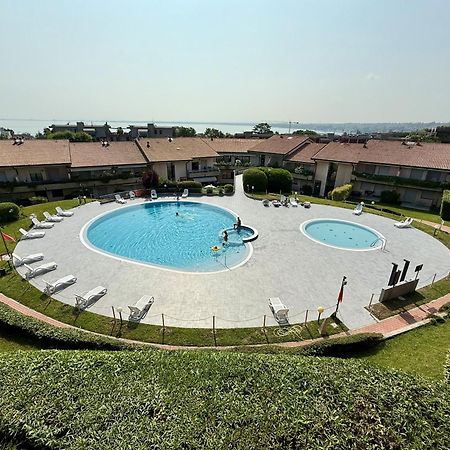 Kristall Lago Residence Desenzano del Garda Exterior foto